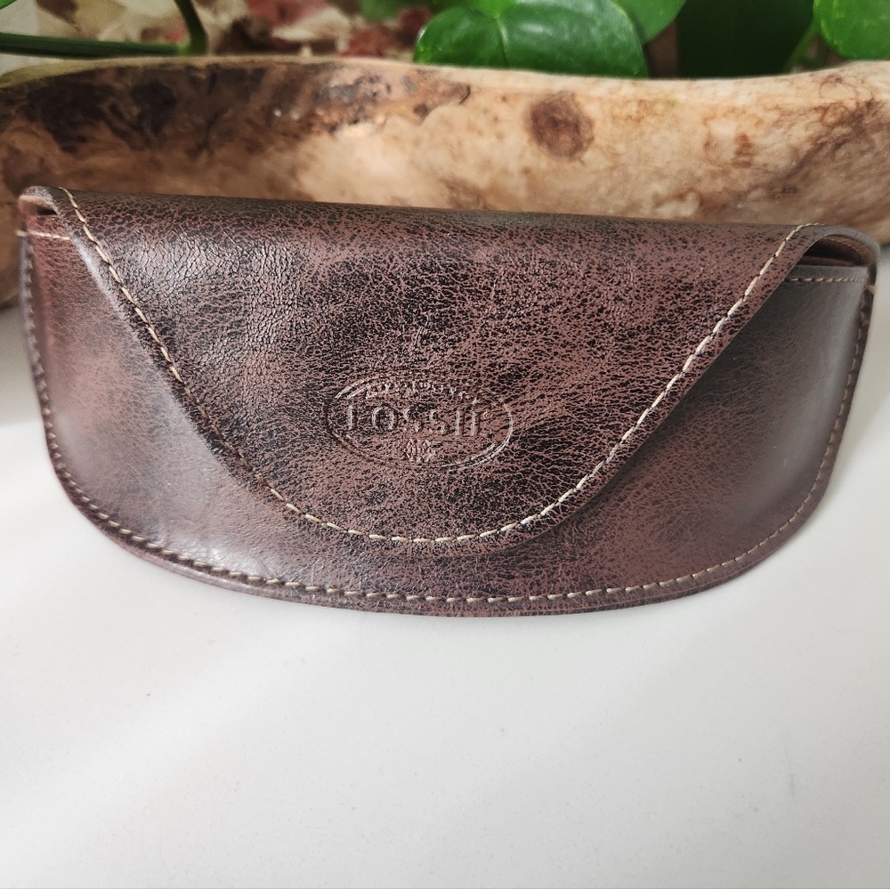 Fossil Leather Glasses/Sunglasses Case With Magnetic Closure